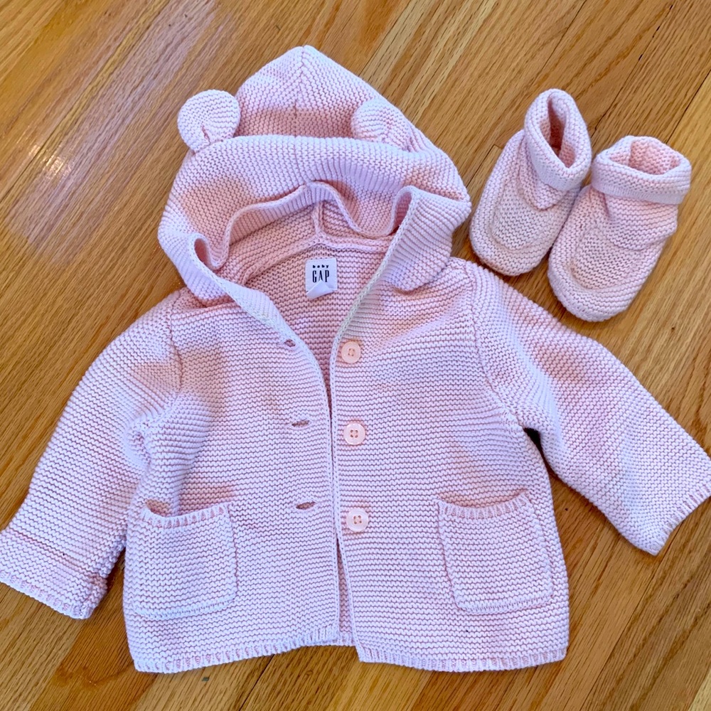 Baby Gap Brannan Bear Sweater and booties, pink